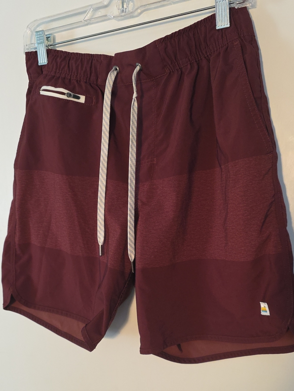 Vuori Burgundy Medium Performance Shorts NWOT
